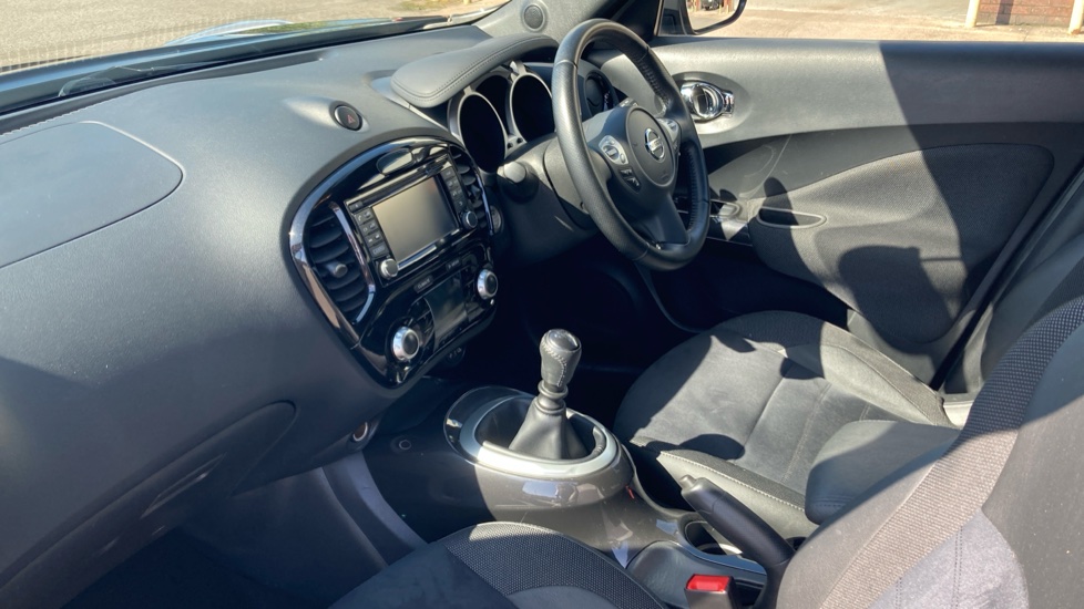Nissan Juke 1.5 dCi N-Connecta 5dr Diesel Hatchback - Image 9