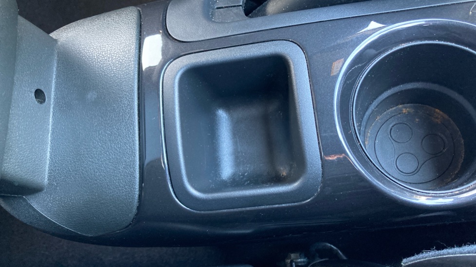 Nissan Juke 1.5 dCi N-Connecta 5dr Diesel Hatchback - Image 29