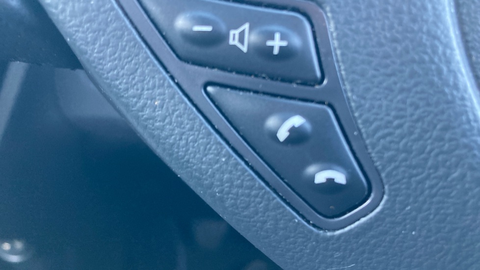 Nissan Juke 1.5 dCi N-Connecta 5dr Diesel Hatchback - Image 32