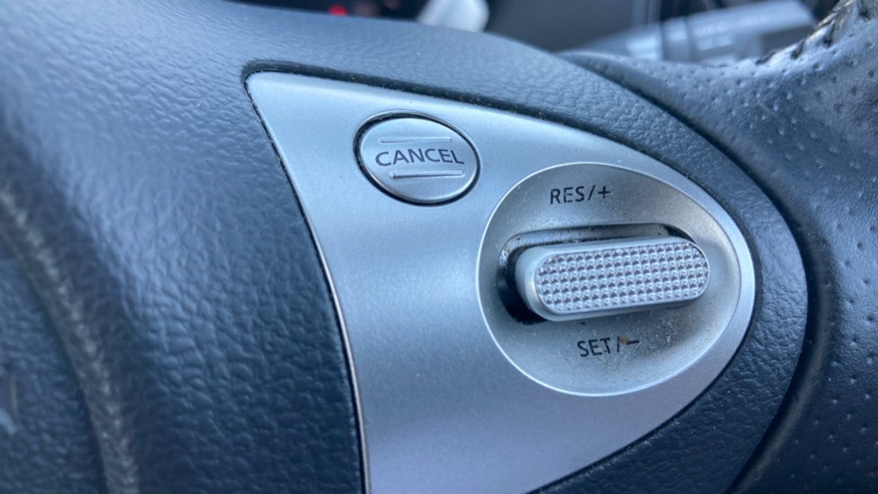 Nissan Juke 1.5 dCi N-Connecta 5dr Diesel Hatchback - Image 33