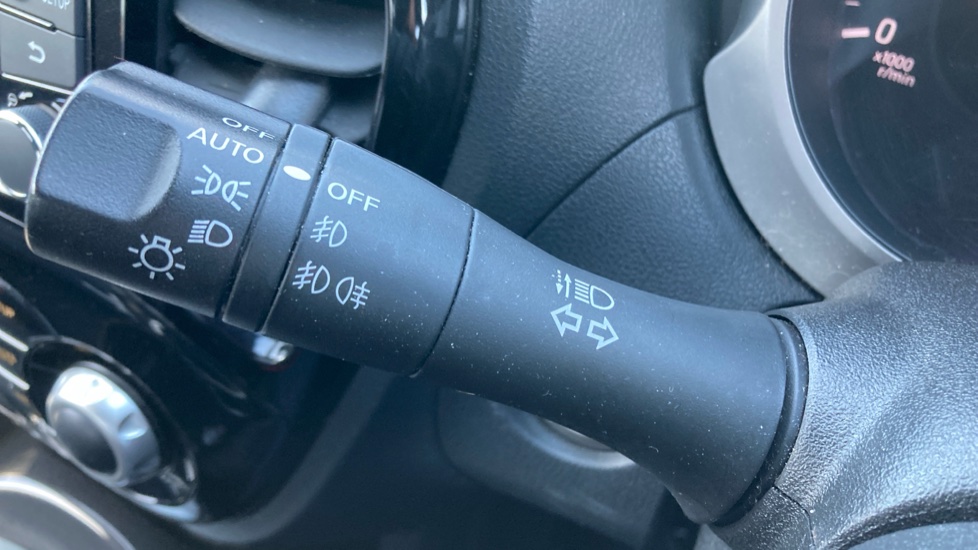 Nissan Juke 1.5 dCi N-Connecta 5dr Diesel Hatchback - Image 40