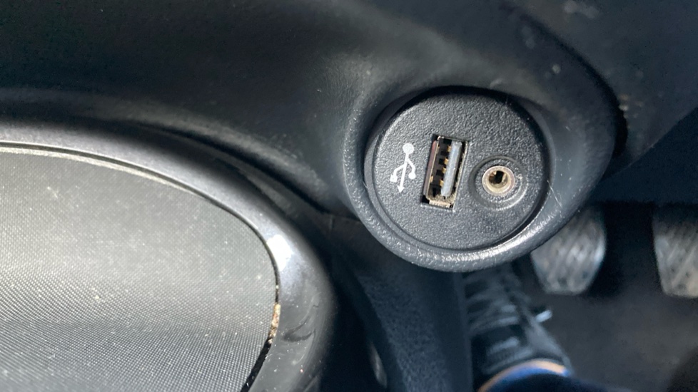 Nissan Juke 1.5 dCi N-Connecta 5dr Diesel Hatchback - Image 50