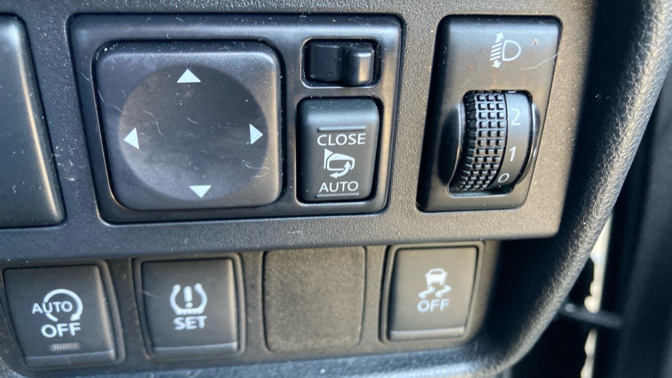 Nissan Juke 1.5 dCi N-Connecta 5dr Diesel Hatchback - Image 56