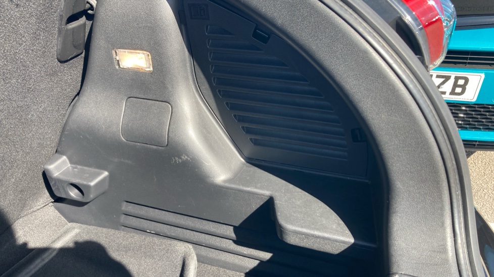 Nissan Juke 1.5 dCi N-Connecta 5dr Diesel Hatchback - Image 75