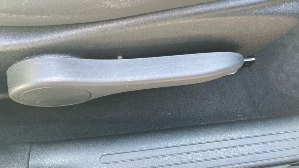 Nissan Juke 1.5 dCi N-Connecta 5dr Diesel Hatchback - Image 78