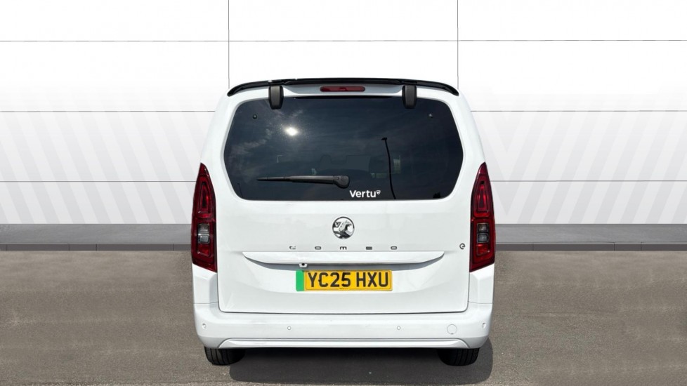 Vauxhall Combo Life 100kW Ultimate XL 50kWh 5dr Auto Electric Estate - Image 6