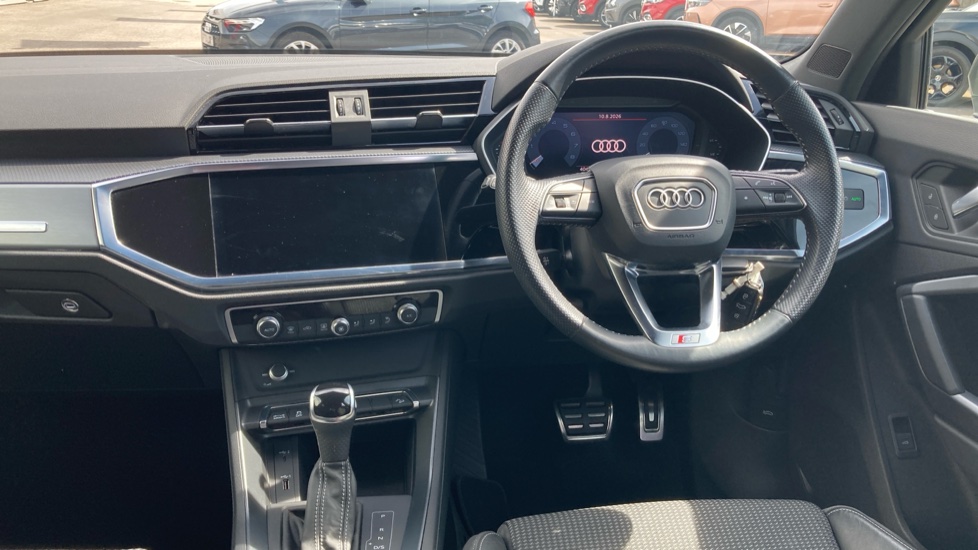 Audi Q3 35 TFSI S Line 5dr S Tronic Petrol Estate - Image 10