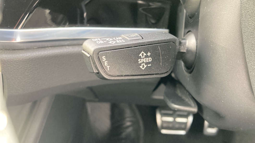 Audi Q3 35 TFSI S Line 5dr S Tronic Petrol Estate - Image 39