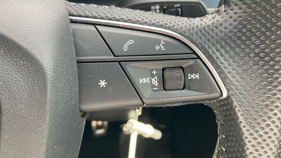 Audi Q3 35 TFSI S Line 5dr S Tronic Petrol Estate - Image 43