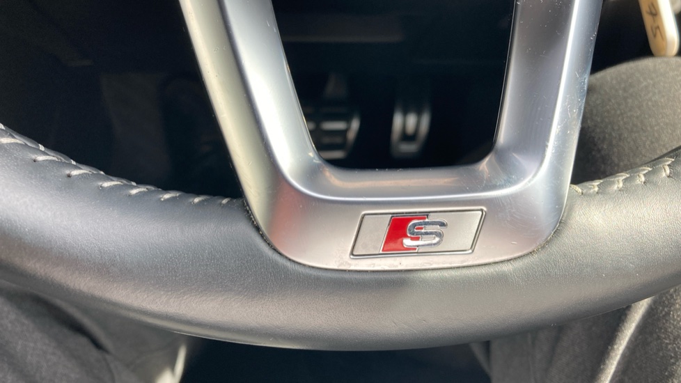 Audi Q3 35 TFSI S Line 5dr S Tronic Petrol Estate - Image 45
