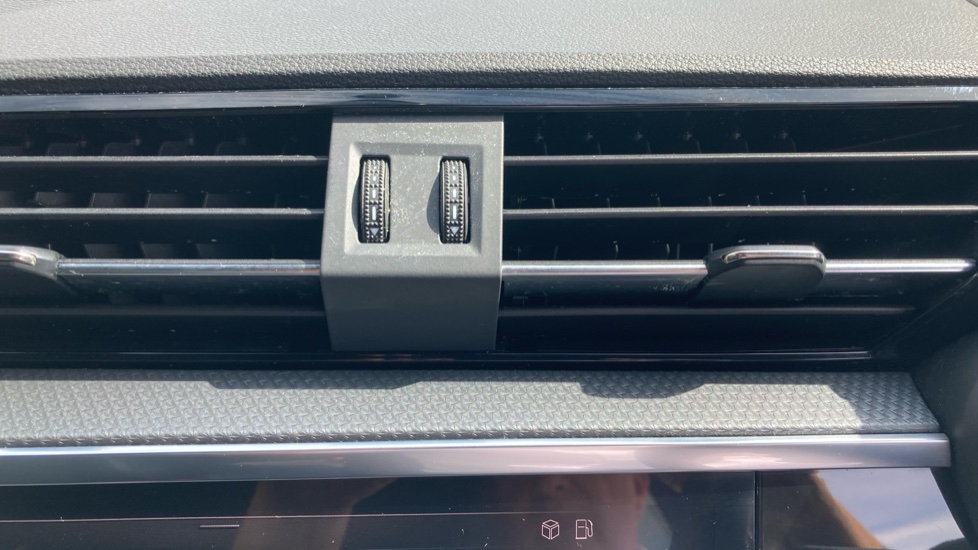 Audi Q3 35 TFSI S Line 5dr S Tronic Petrol Estate - Image 49