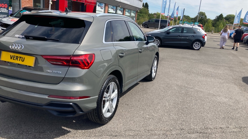 Audi Q3 35 TFSI S Line 5dr S Tronic Petrol Estate - Image 61
