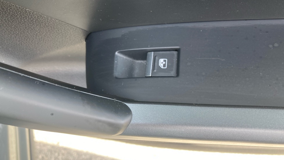 Audi Q3 35 TFSI S Line 5dr S Tronic Petrol Estate - Image 66