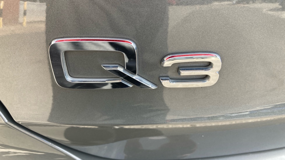 Audi Q3 35 TFSI S Line 5dr S Tronic Petrol Estate - Image 81