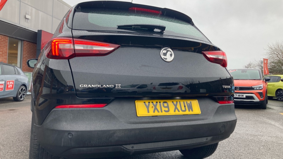 Vauxhall Grandland X 1.2 Turbo SE 5dr Petrol Hatchback - Image 36
