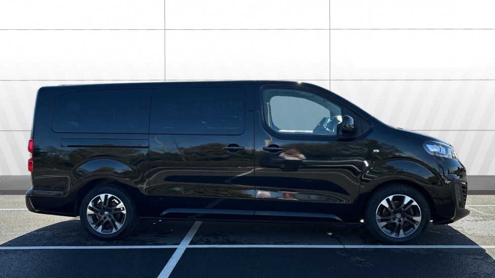 Vauxhall Vivaro Life 100kW Ultimate L 50kWh 5dr Auto Electric Estate - Image 5
