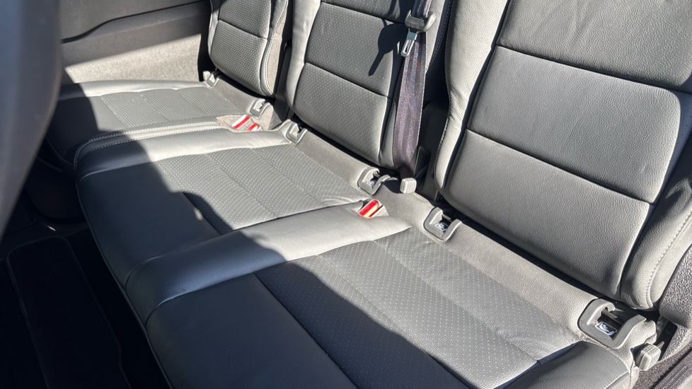 Vauxhall Vivaro Life 100kW Ultimate L 50kWh 5dr Auto Electric Estate - Image 29