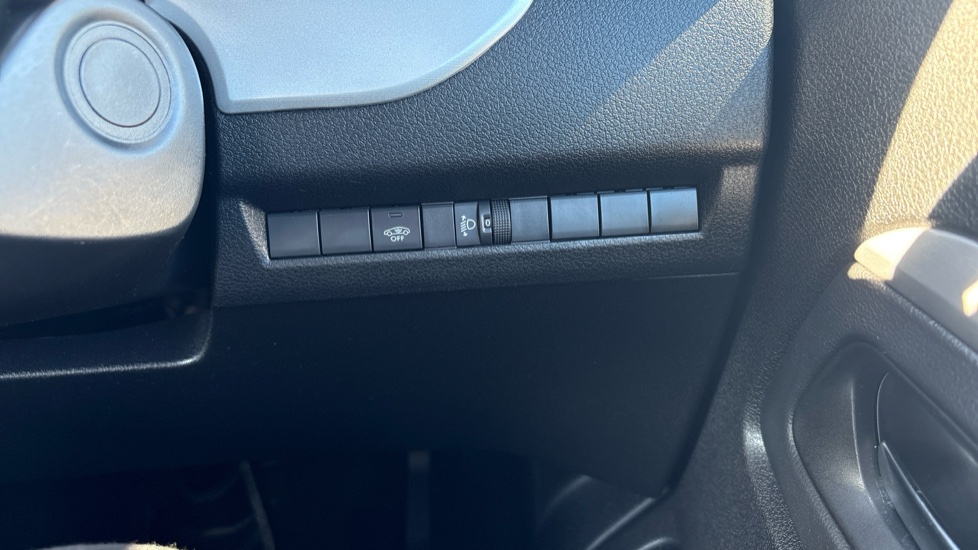 Vauxhall Vivaro Life 100kW Ultimate L 50kWh 5dr Auto Electric Estate - Image 34