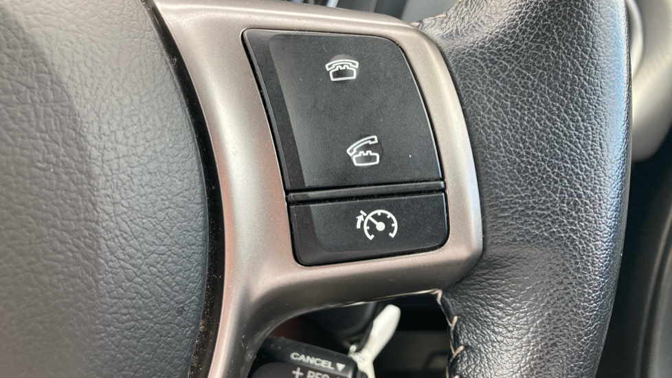 Toyota Yaris 1.33 VVT-i Icon 5dr Petrol Hatchback - Image 23