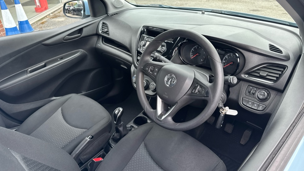 Vauxhall Viva 1.0 SE 5dr [A/C] Petrol Hatchback - Image 11