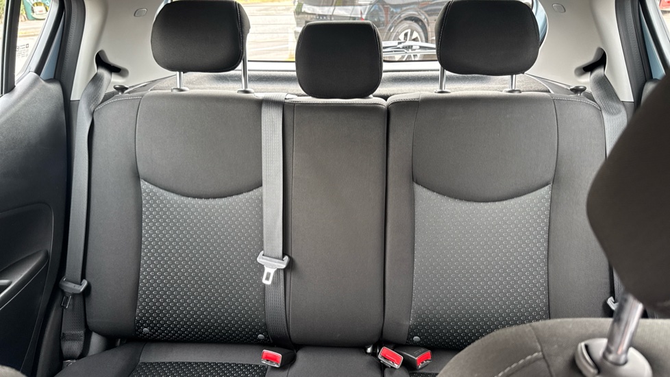 Vauxhall Viva 1.0 SE 5dr [A/C] Petrol Hatchback - Image 15