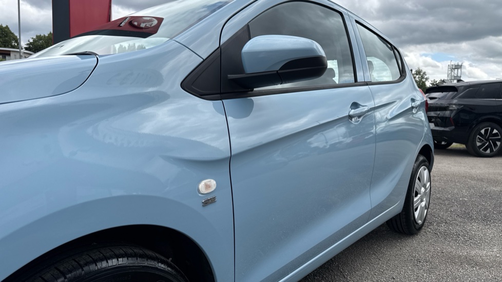 Vauxhall Viva 1.0 SE 5dr [A/C] Petrol Hatchback - Image 23