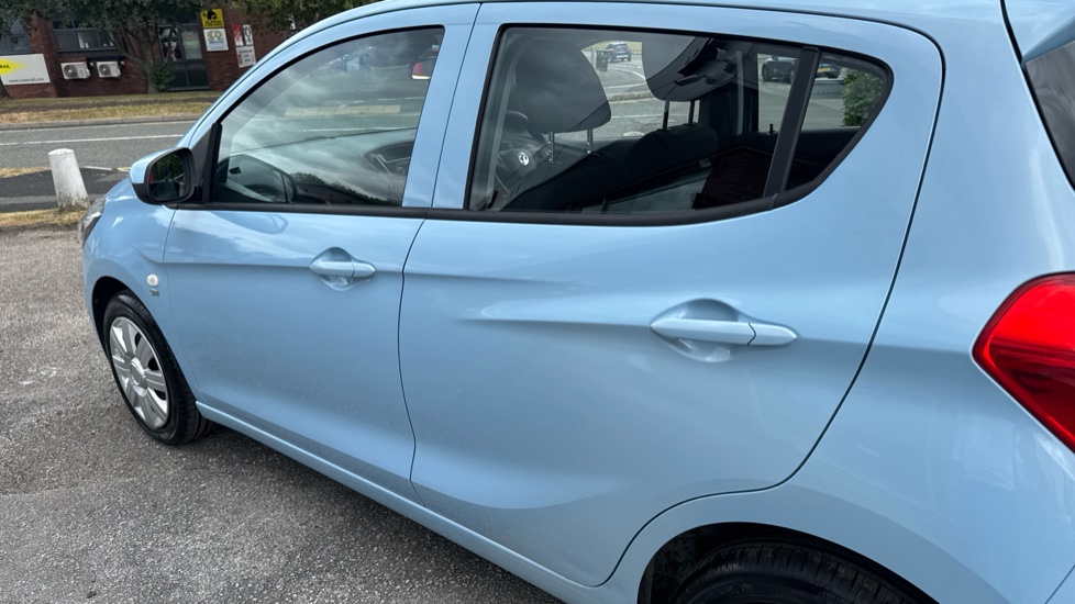 Vauxhall Viva 1.0 SE 5dr [A/C] Petrol Hatchback - Image 24