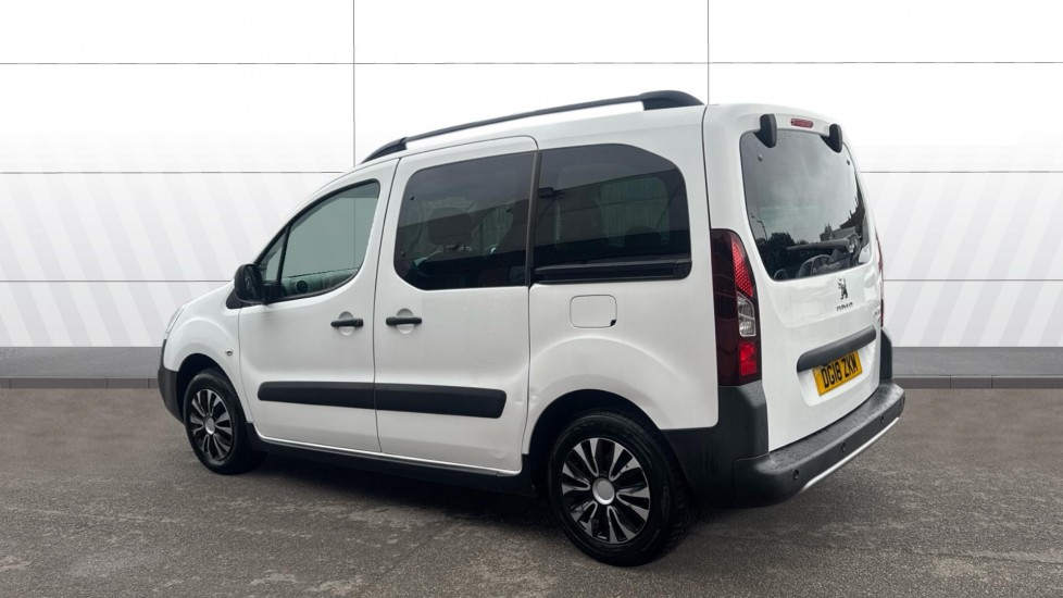 Peugeot Partner Tepee 1.6 BlueHDi 100 Outdoor 5dr ETG Diesel Estate - Image 2
