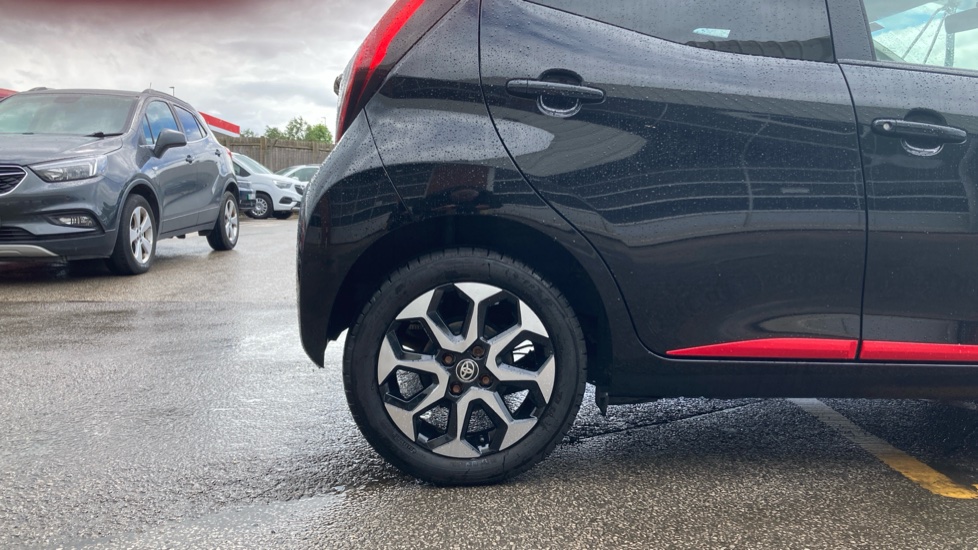 Toyota Aygo 1.0 VVT-i X-Trend 5dr Petrol Hatchback - Image 7