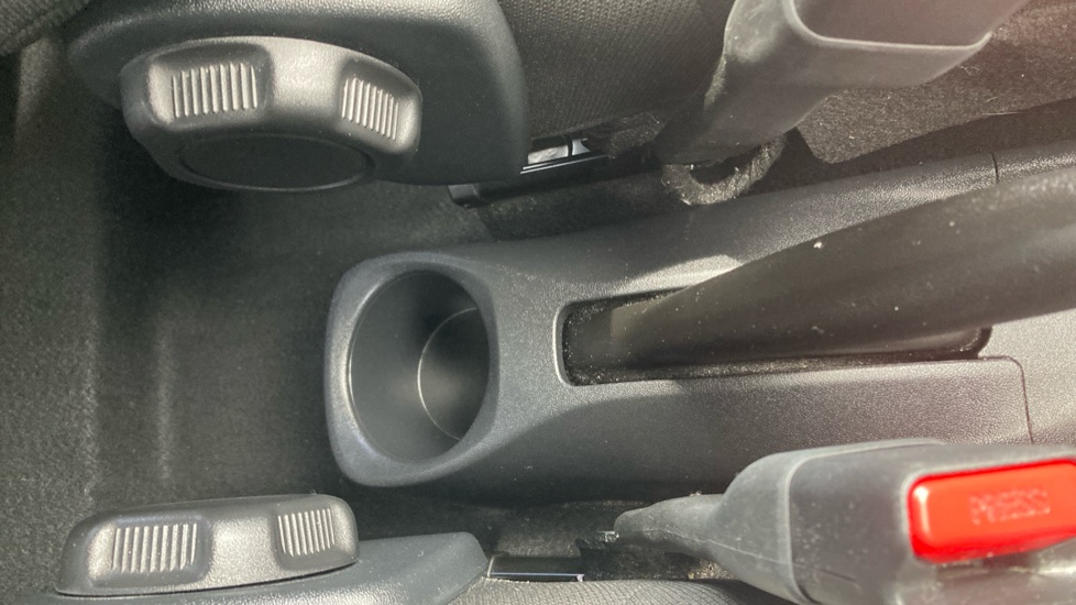 Toyota Aygo 1.0 VVT-i X-Trend 5dr Petrol Hatchback - Image 37