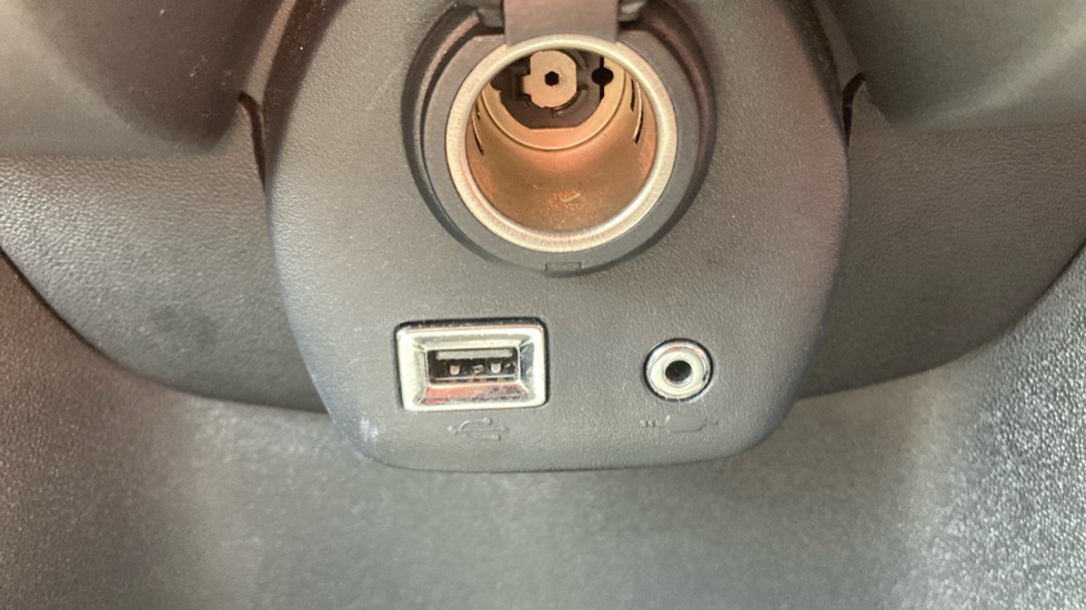 Toyota Aygo 1.0 VVT-i X-Trend 5dr Petrol Hatchback - Image 58