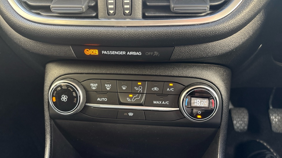Ford Fiesta 1.0 EcoBoost 125 Titanium 5dr Petrol Hatchback - Image 29