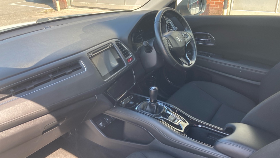 Honda HR-V 1.5 i-VTEC SE 5dr Petrol Hatchback - Image 9