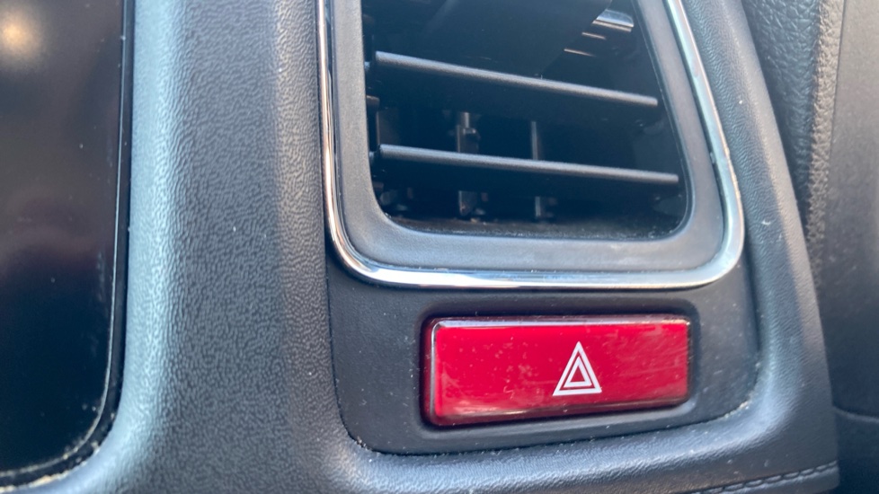 Honda HR-V 1.5 i-VTEC SE 5dr Petrol Hatchback - Image 24