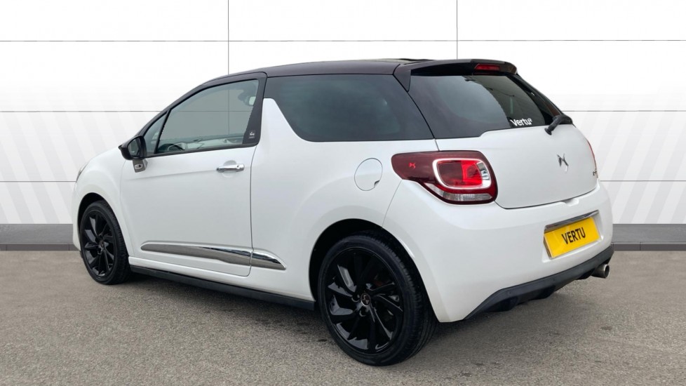 DS 3 1.2 PureTech Givenchy Le Makeup 3dr EAT6 Petrol Hatchback - Image 2