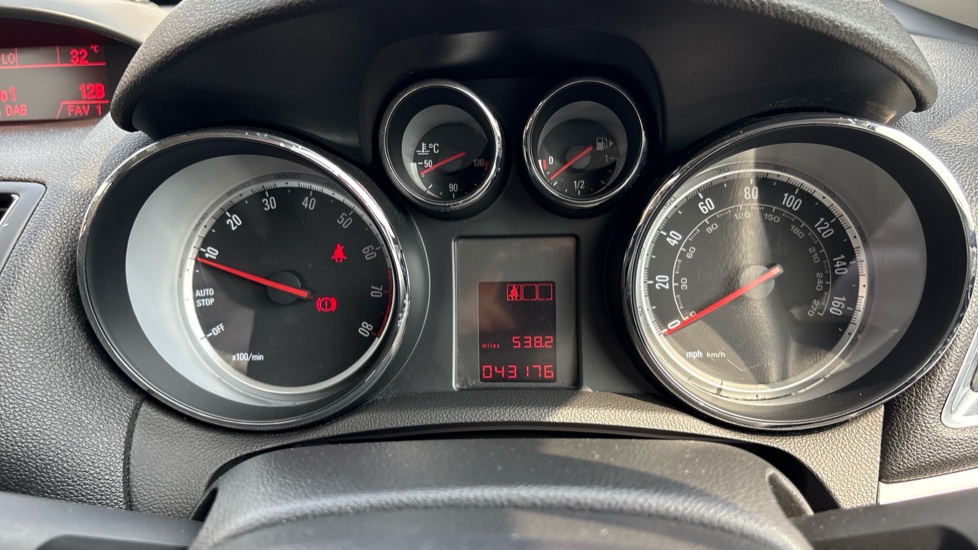 Vauxhall Mokka 1.4T Exclusiv 5dr Petrol Hatchback - Image 18