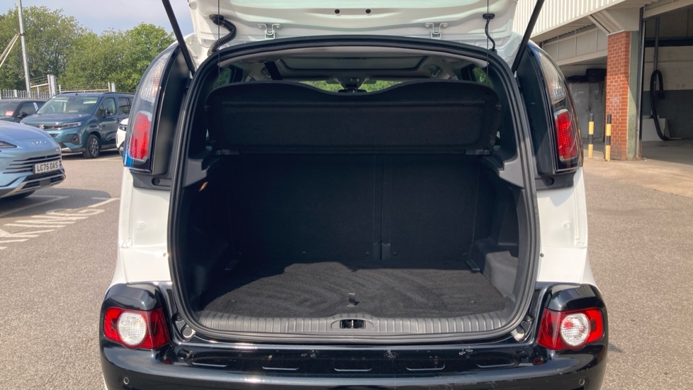 Citroen C3 Picasso 1.2 PureTech Platinum 5dr Petrol Estate - Image 4