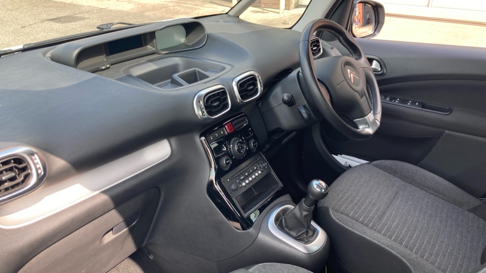 Citroen C3 Picasso 1.2 PureTech Platinum 5dr Petrol Estate - Image 9