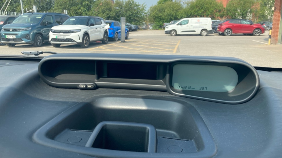 Citroen C3 Picasso 1.2 PureTech Platinum 5dr Petrol Estate - Image 12
