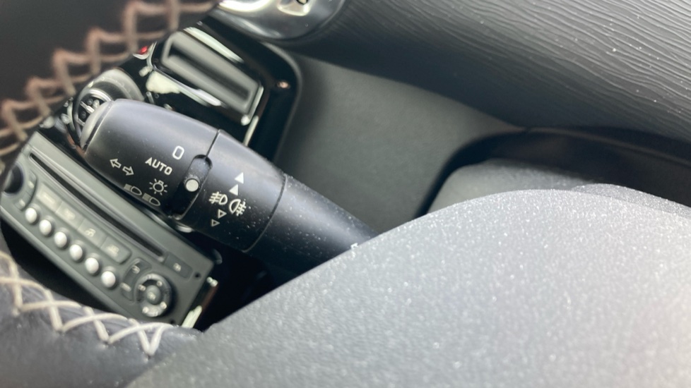 Citroen C3 Picasso 1.2 PureTech Platinum 5dr Petrol Estate - Image 24
