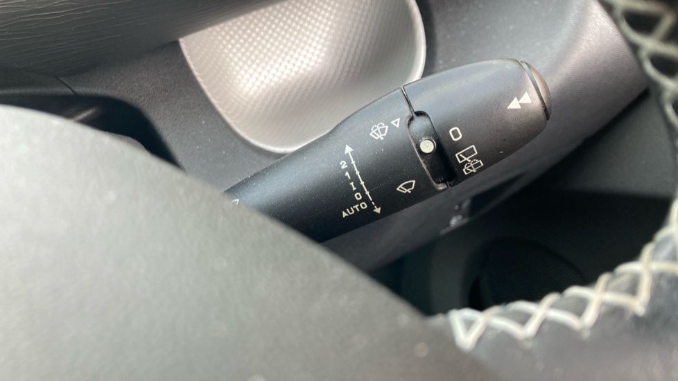 Citroen C3 Picasso 1.2 PureTech Platinum 5dr Petrol Estate - Image 25