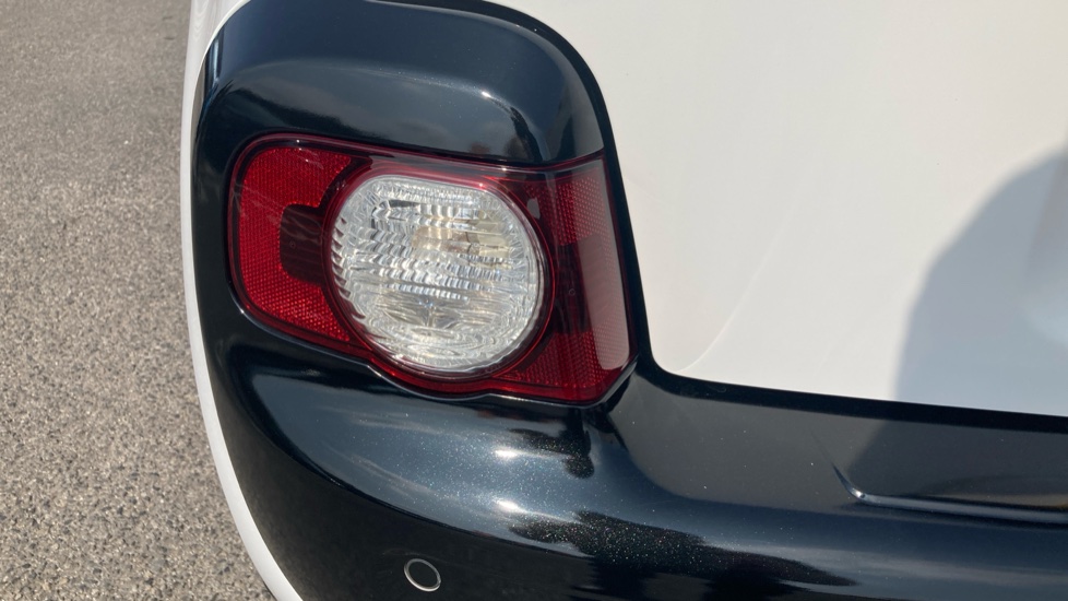 Citroen C3 Picasso 1.2 PureTech Platinum 5dr Petrol Estate - Image 34