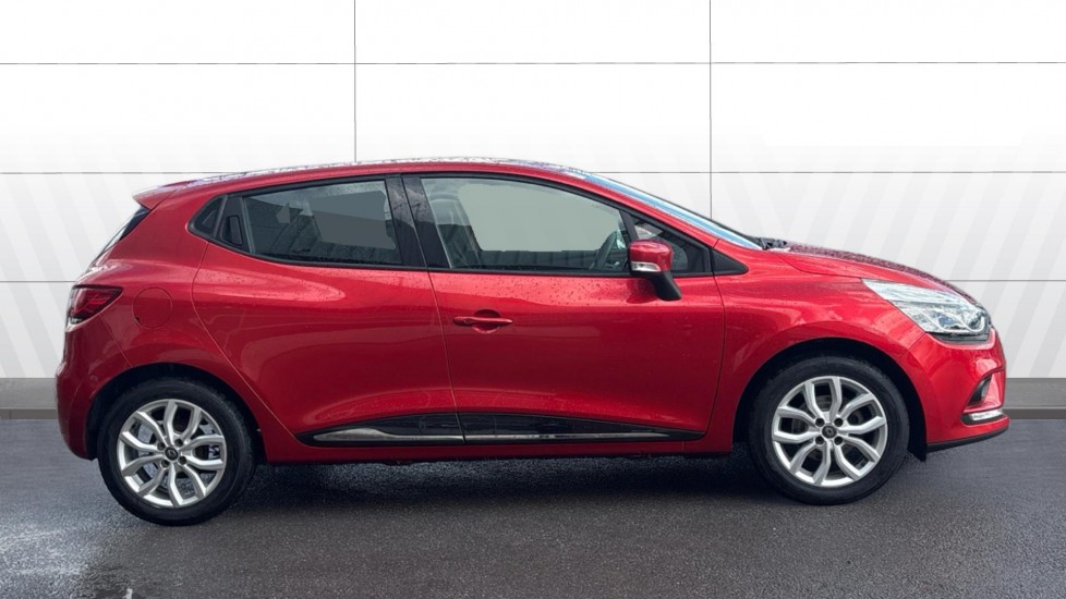Renault Clio 1.2 16V Dynamique Nav 5dr Petrol Hatchback - Image 5