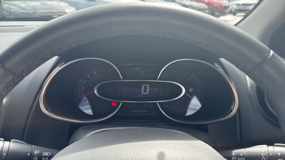 Renault Clio 1.2 16V Dynamique Nav 5dr Petrol Hatchback - Image 18