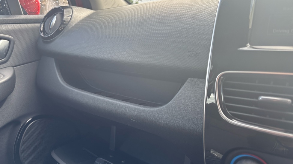 Renault Clio 1.2 16V Dynamique Nav 5dr Petrol Hatchback - Image 33