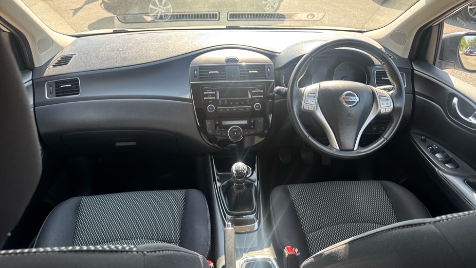 Nissan Pulsar 1.2 DiG-T Acenta 5dr Petrol Hatchback - Image 10