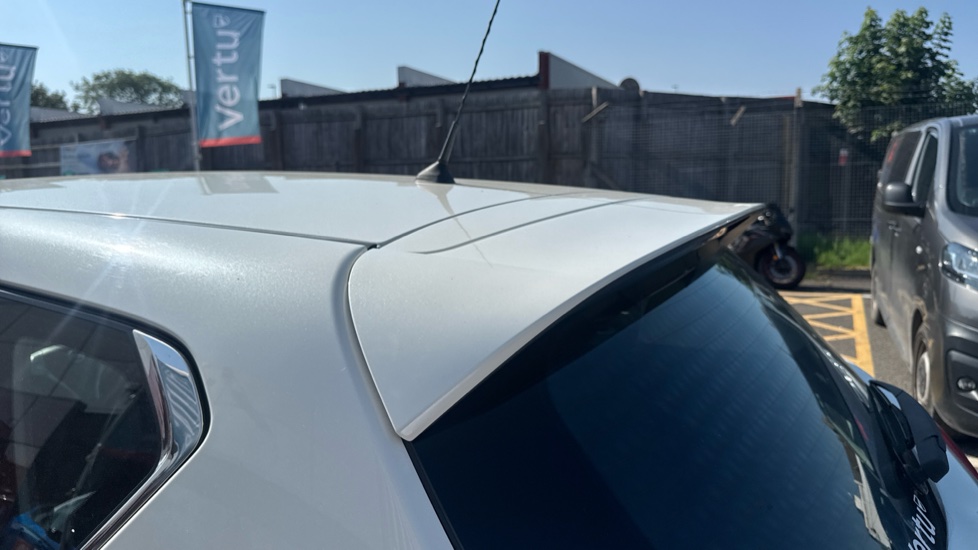 Nissan Pulsar 1.2 DiG-T Acenta 5dr Petrol Hatchback - Image 26