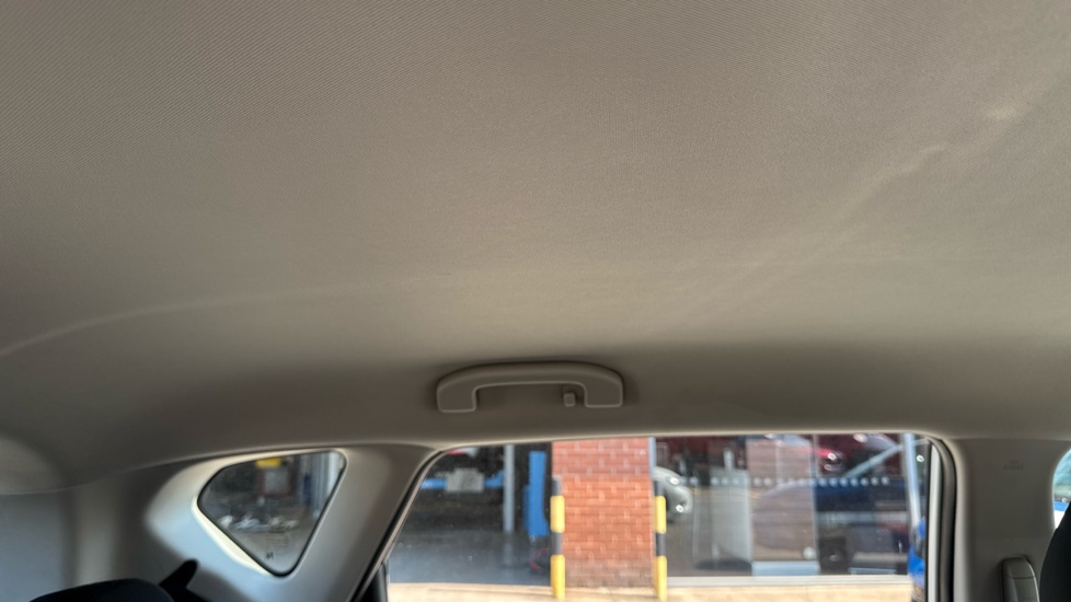 Nissan Pulsar 1.2 DiG-T Acenta 5dr Petrol Hatchback - Image 32