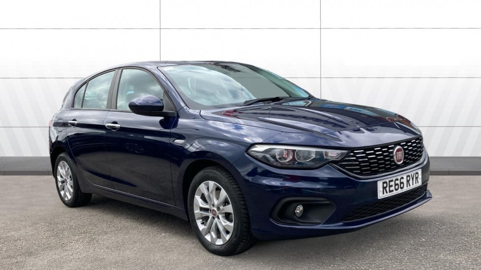 Fiat Tipo 1.4 Easy Plus 5dr Petrol Hatchback - Image 1