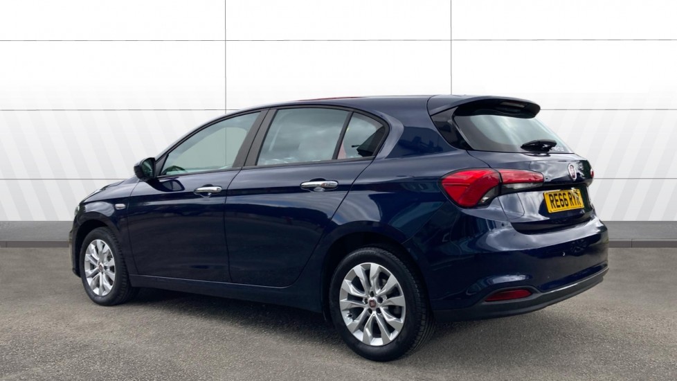 Fiat Tipo 1.4 Easy Plus 5dr Petrol Hatchback - Image 2
